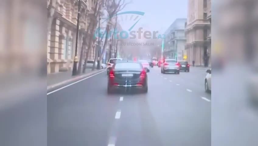 “AA” nömrəli “Mercedes” sürücüsündən “nümunəvi” hərəkət 