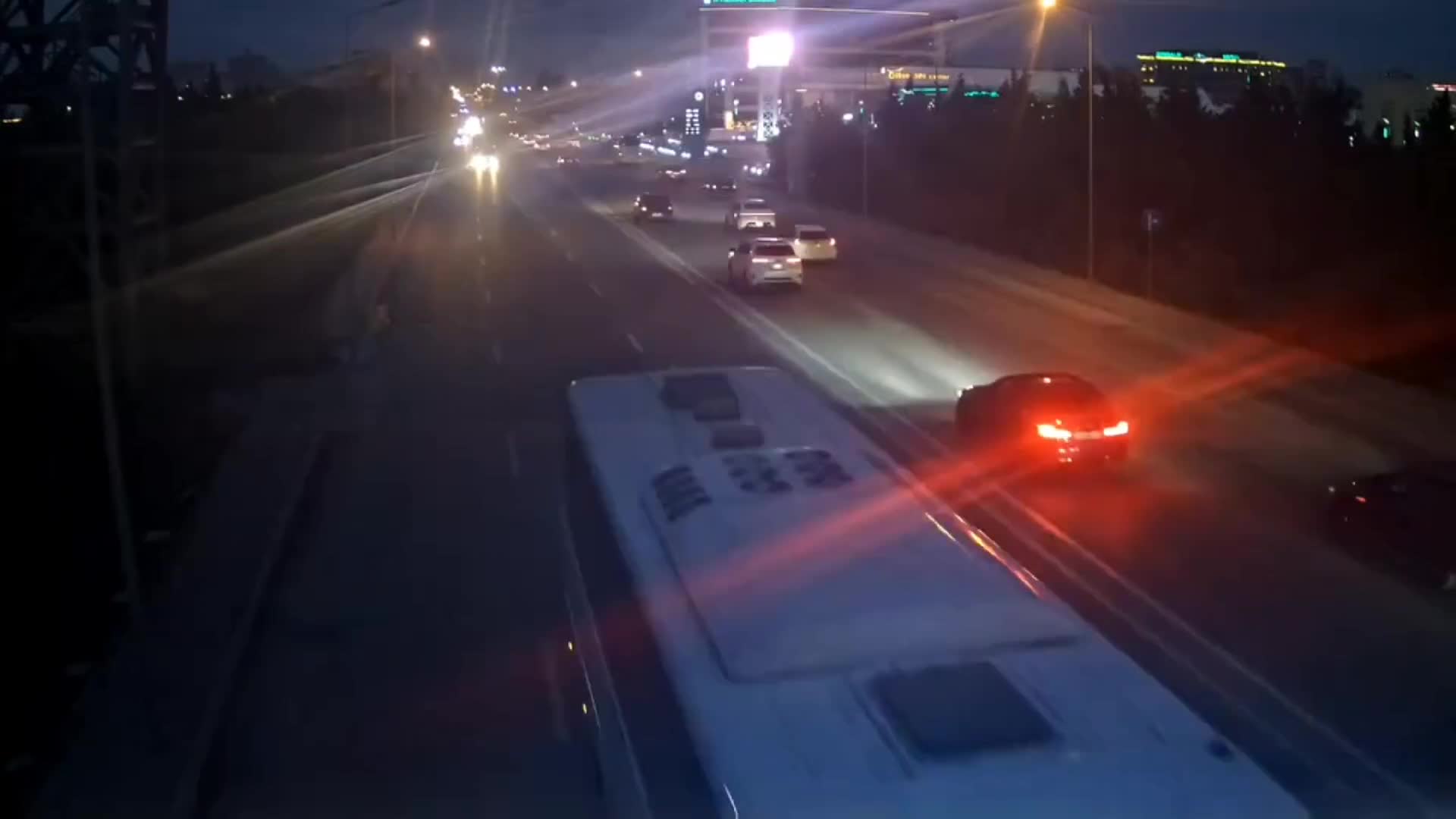 Sürət həddini aşmayan sürücüyə 200 manatlıq cərimə gəldi