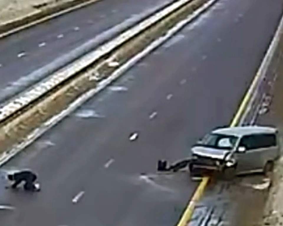 Yüksək sürət ağıq qəzaya səbəb oldu – Sərnişin havaya uçdu