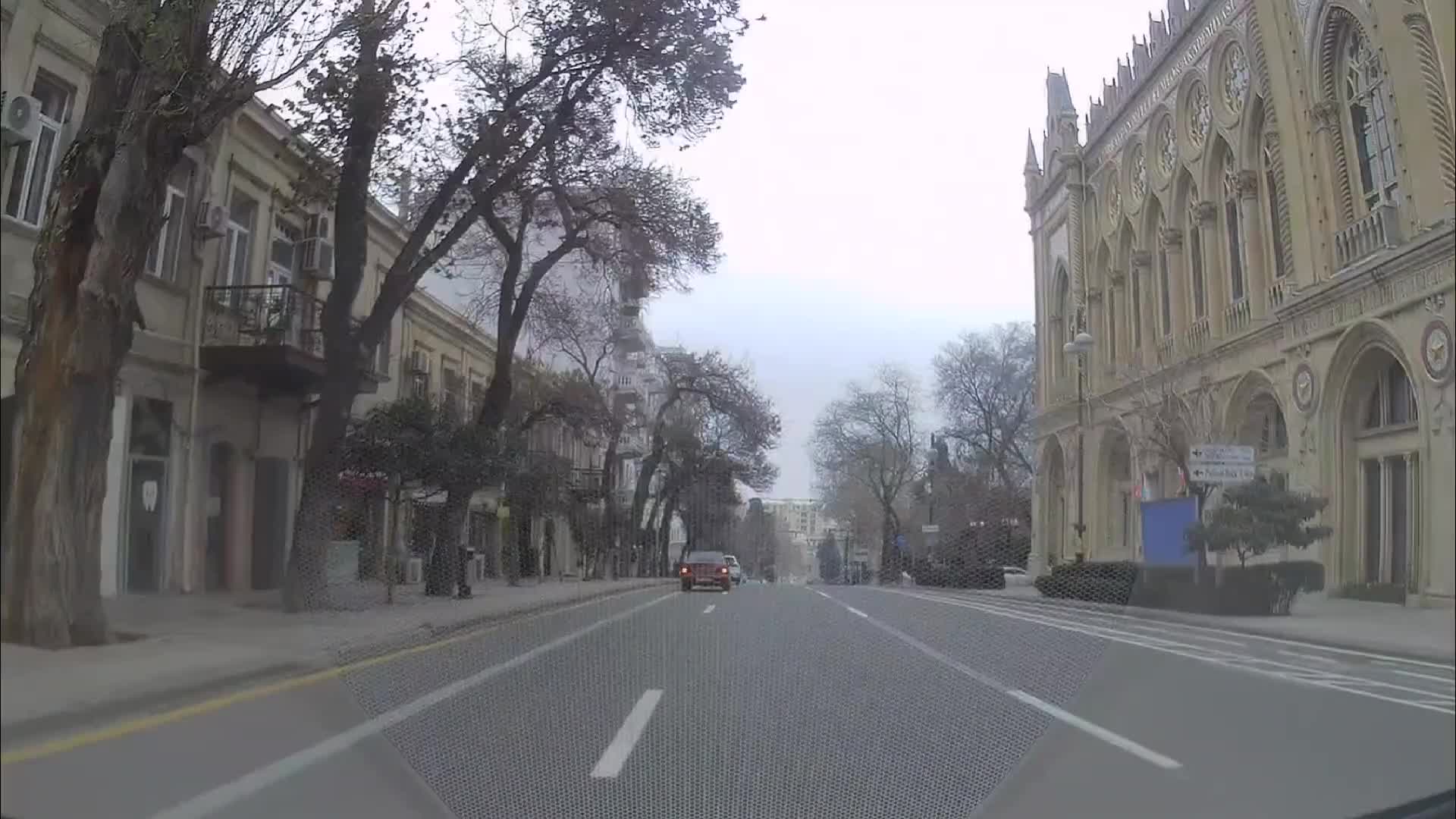 Nişanın biri düzünə getməyə icazə verir, digəri isə qadağan edir