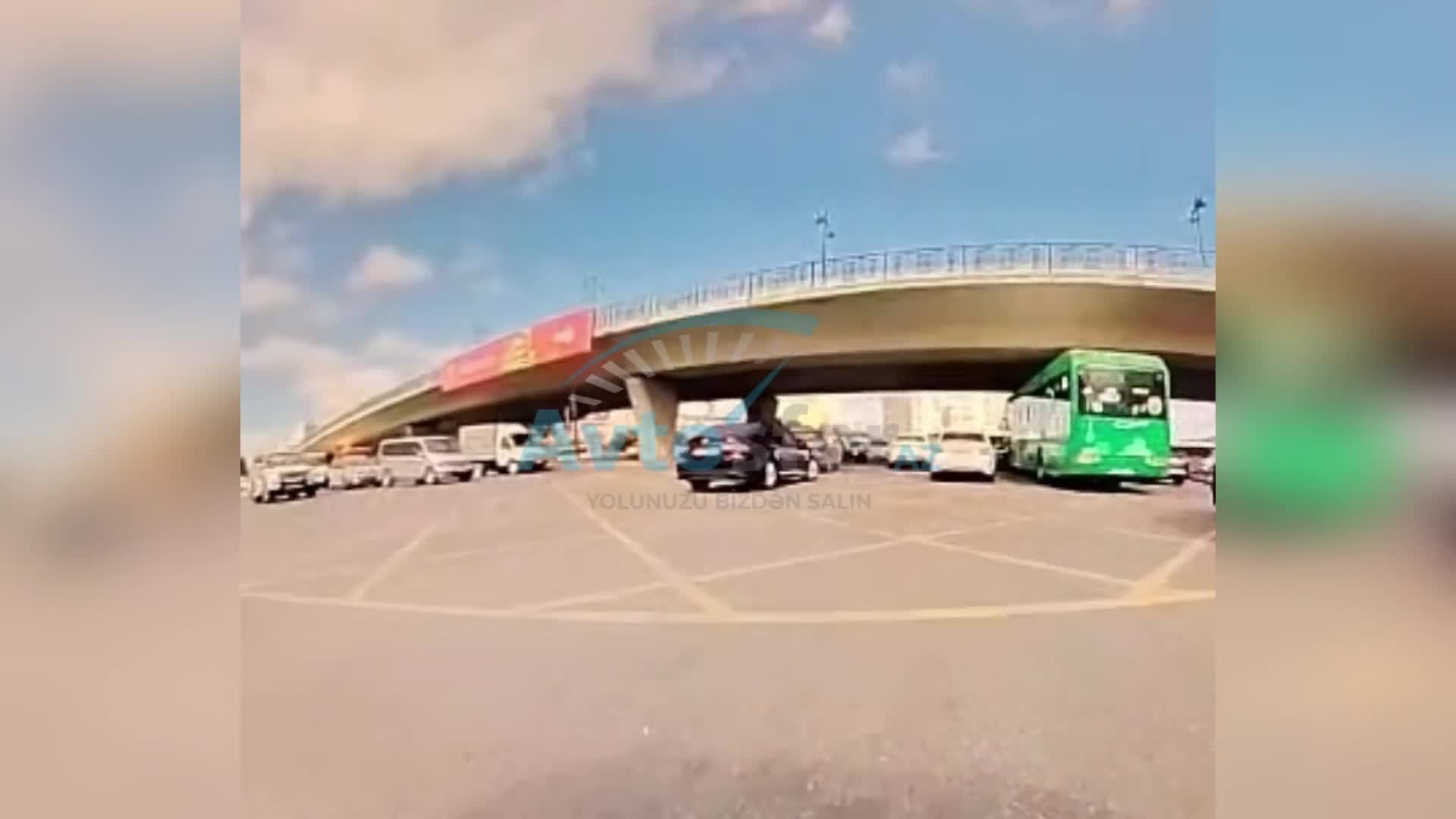 Qəfil manevr sürücünü sarı torda saxladı – Boş yerə cərimələndi