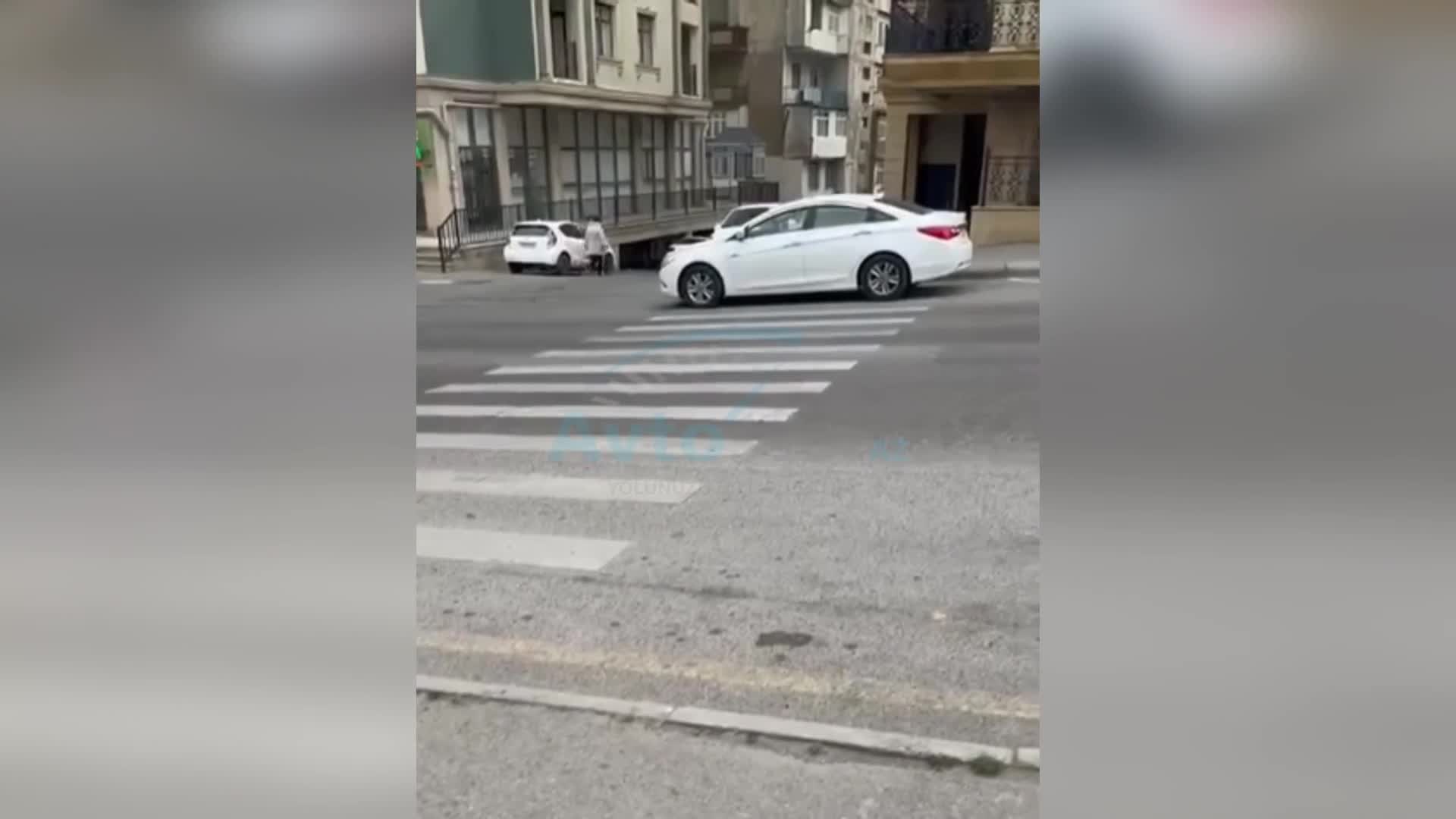 Yeni Yasamalda piyada keçidini “dayanacağa” çevirən sürücü 