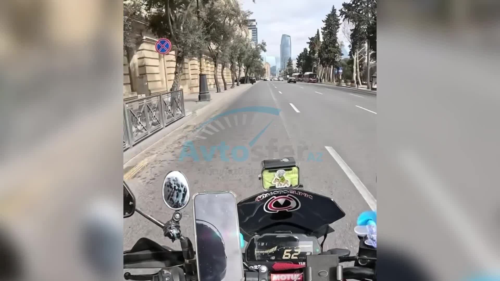 Prospektdə gənc oğlan skuterlə əks yola çıxıb təhlükə saçdı 