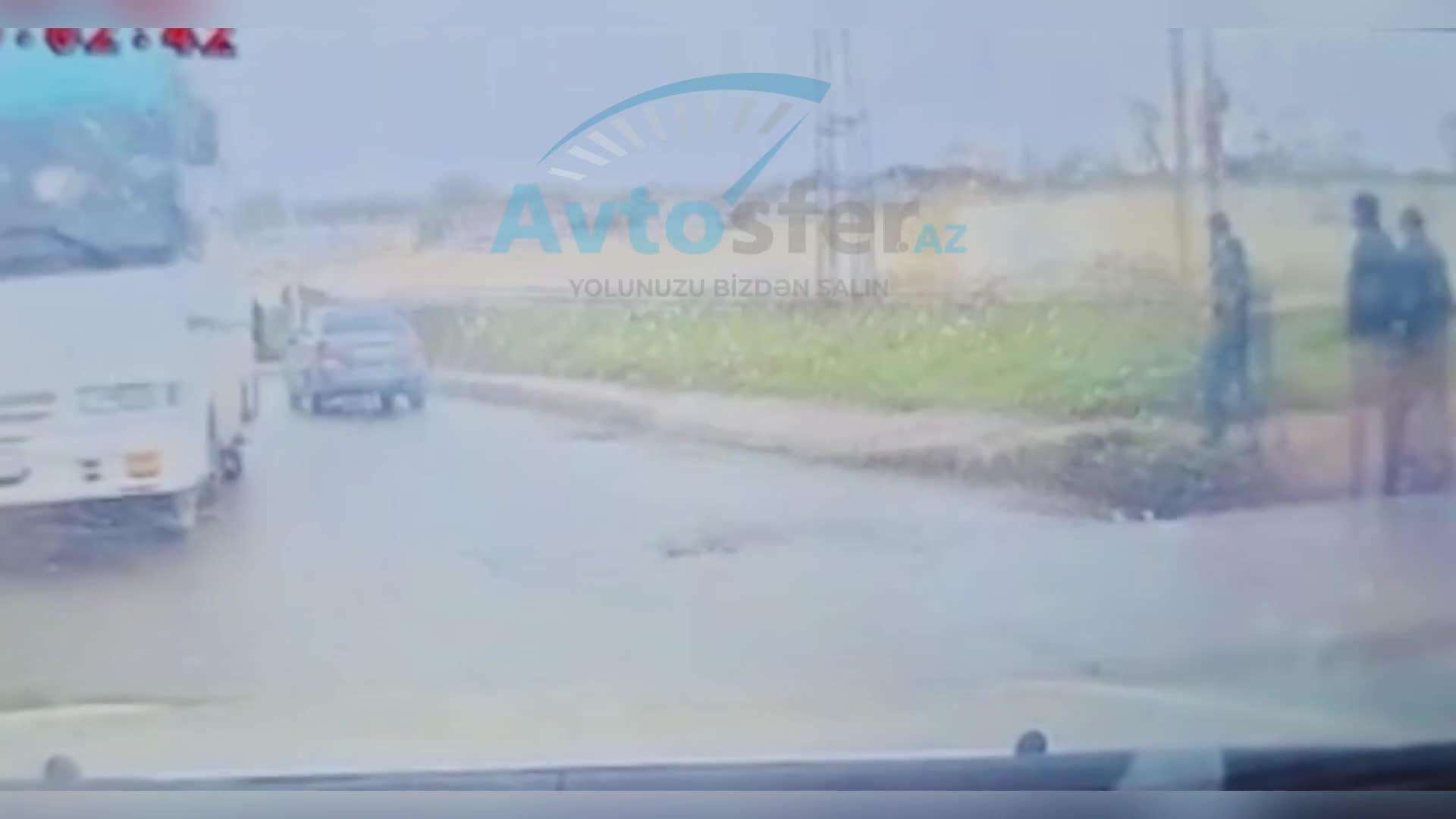 Piyada son anda ağır qəzadan qurtuldu