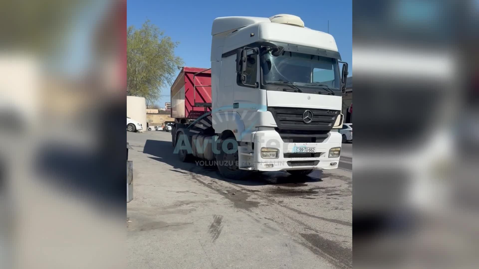 Yük maşını dayanacağı blokladı 