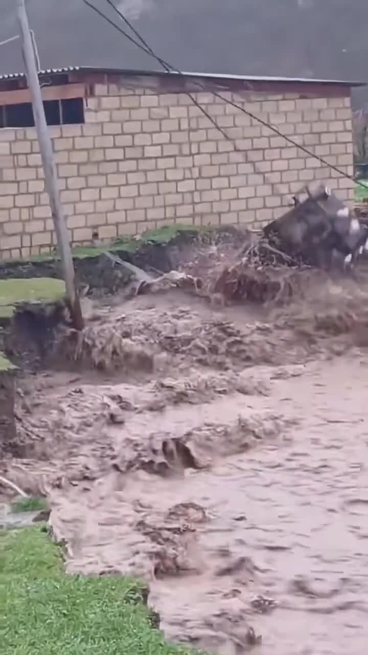 Qusarda sel transformatoru belə apardı