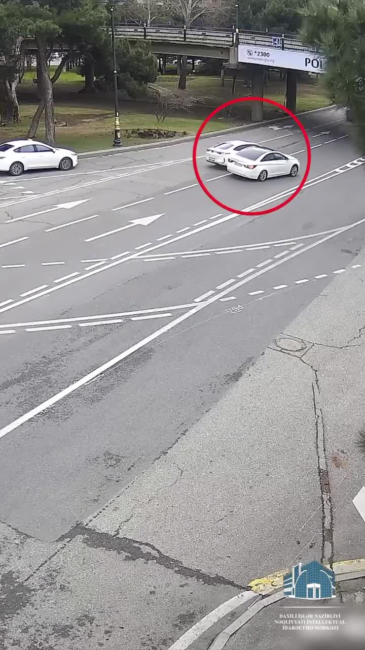 Qaydanı bilməyən sürücü qəzaya səbəb oldu