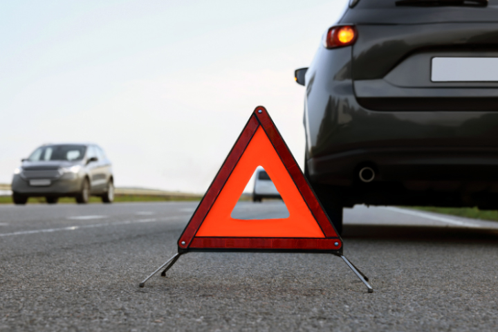 Sərxoş sürücü yol polisindən qaçarkən qəza törətdi – Sərxoş imiş