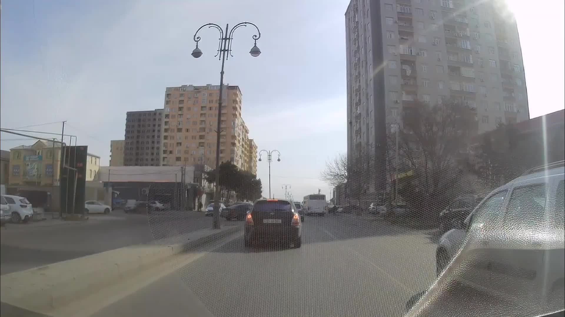 Xırdalanda acınacaqlı vəziyyət: Nə nişan var, nə zebra