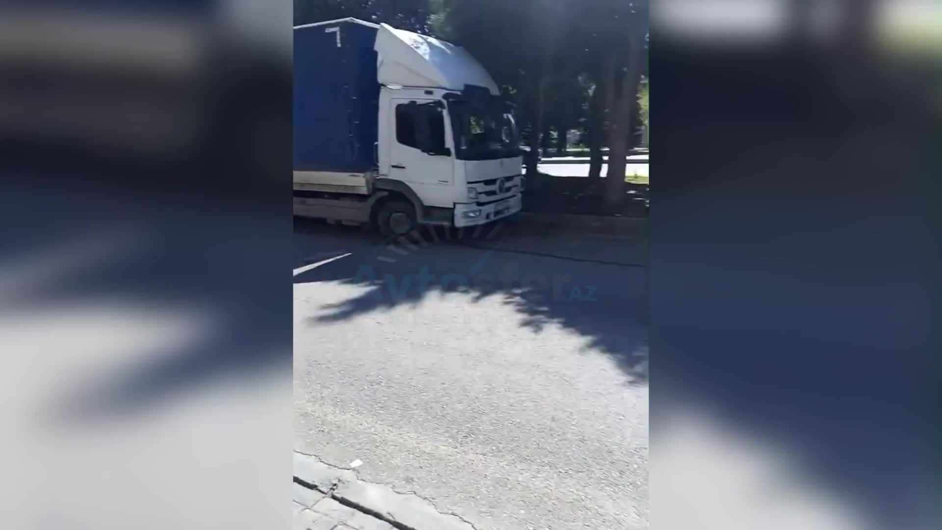 Yarımçıq çəkilmiş “zebra” piyadaları çətin vəziyyətdə qoyur