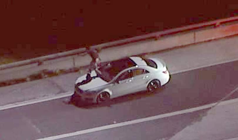 Polis təqib zamanı qeyri-adi hadisə ilə üzləşdi 