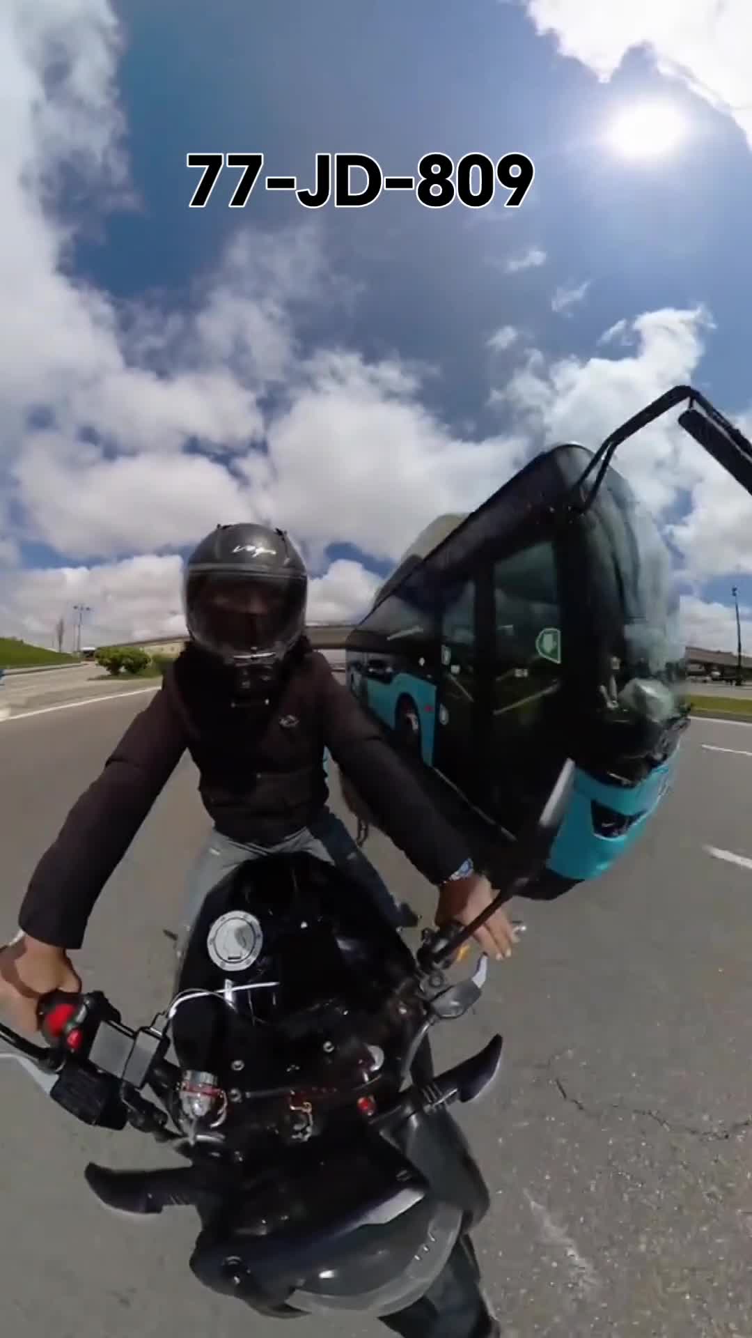 Özünü "avtoş" kimi aparan avtobus sürücüsü