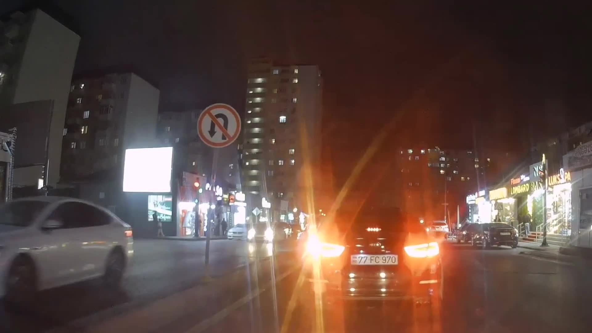 Taksi sürücüsündən kobud qayda pozuntuları