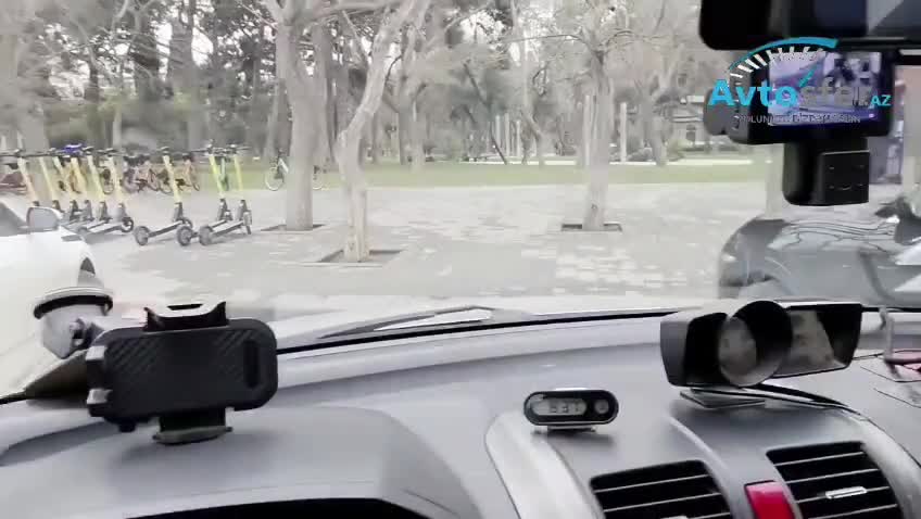 Avtomobil park etmək üçün bu 4 qaydaya əməl edilməlidir