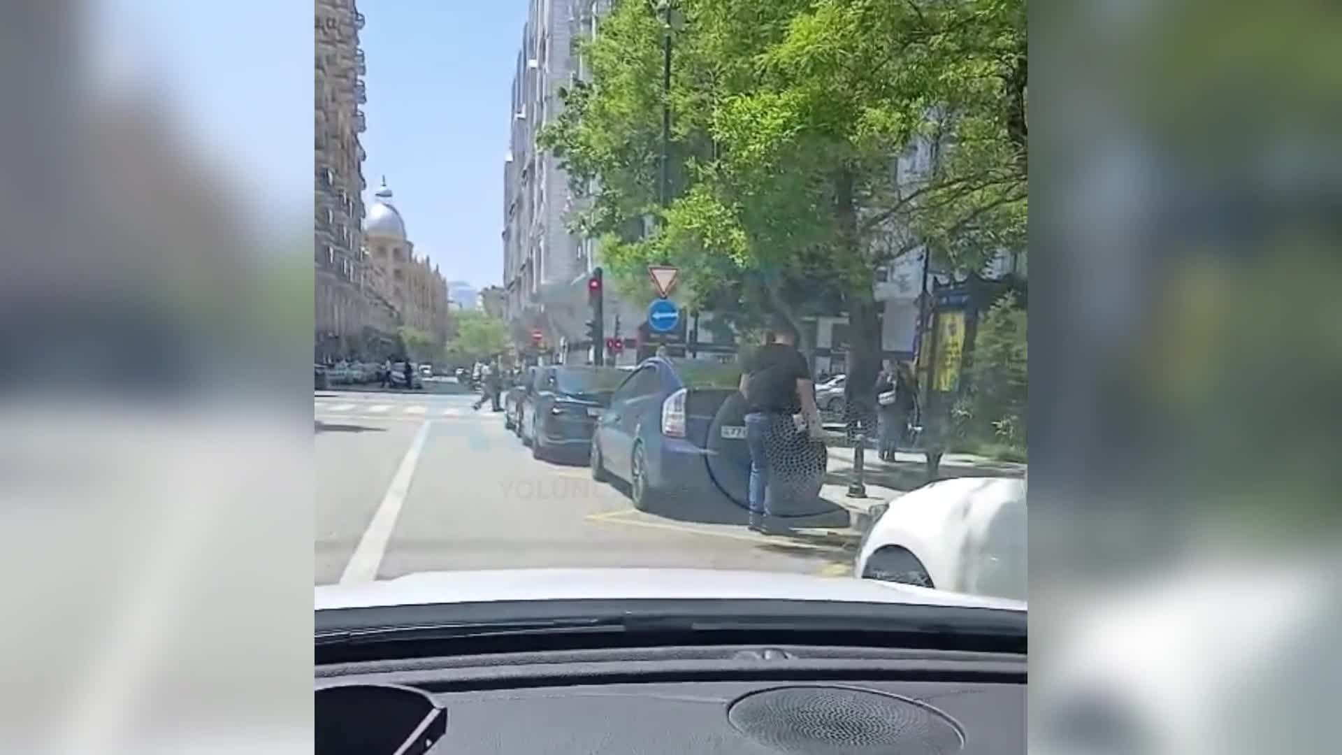 Taksi dayanacağını “parkinq”ə çevirən sürücülər narazılıq yaratdı