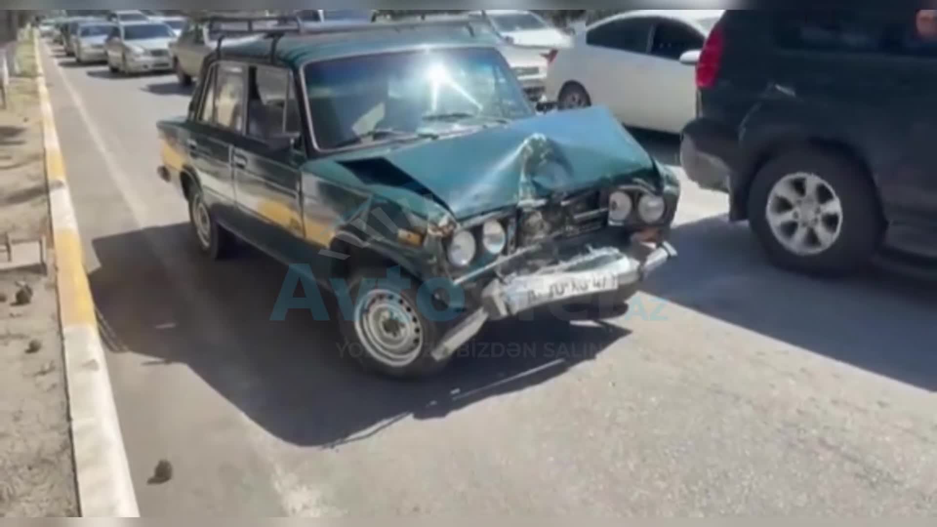 Sumqayıtda qəza: İki “VAZ” toqquşaraq sıradan çıxdı