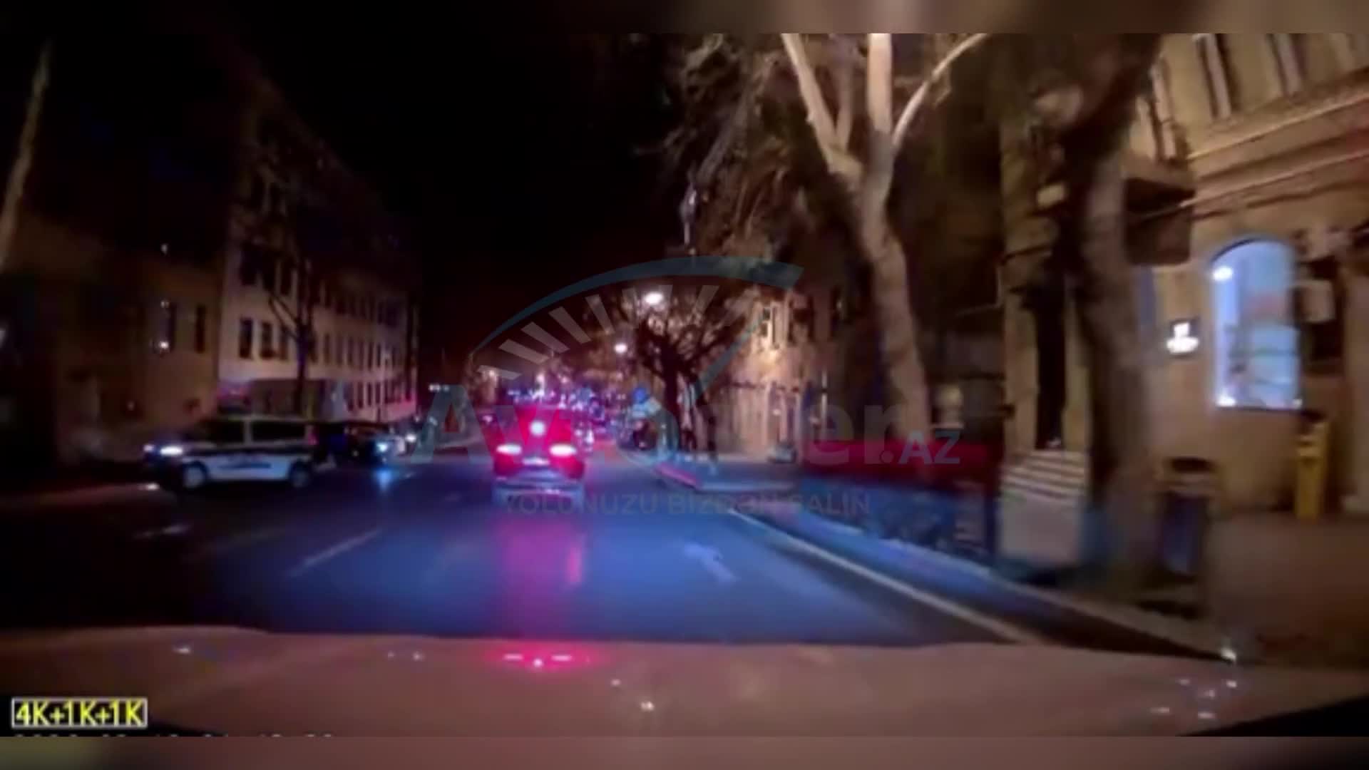 Bakıda zolağına sığmayan sürücülər hərəkəti əngəllədi 