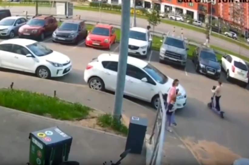 Skuterlə qayda pozan gənc qəzaya düşdü