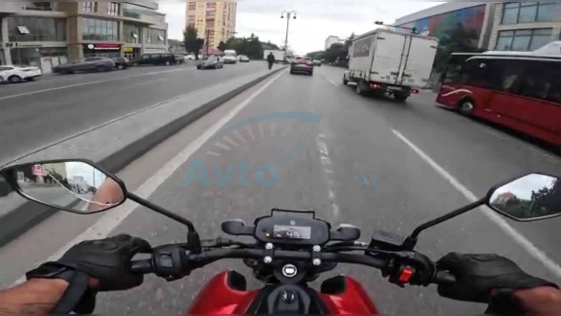 Bakıda yol üstündə gərgin anlar