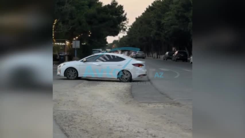 Sumqayıtda yol təmir edilmir