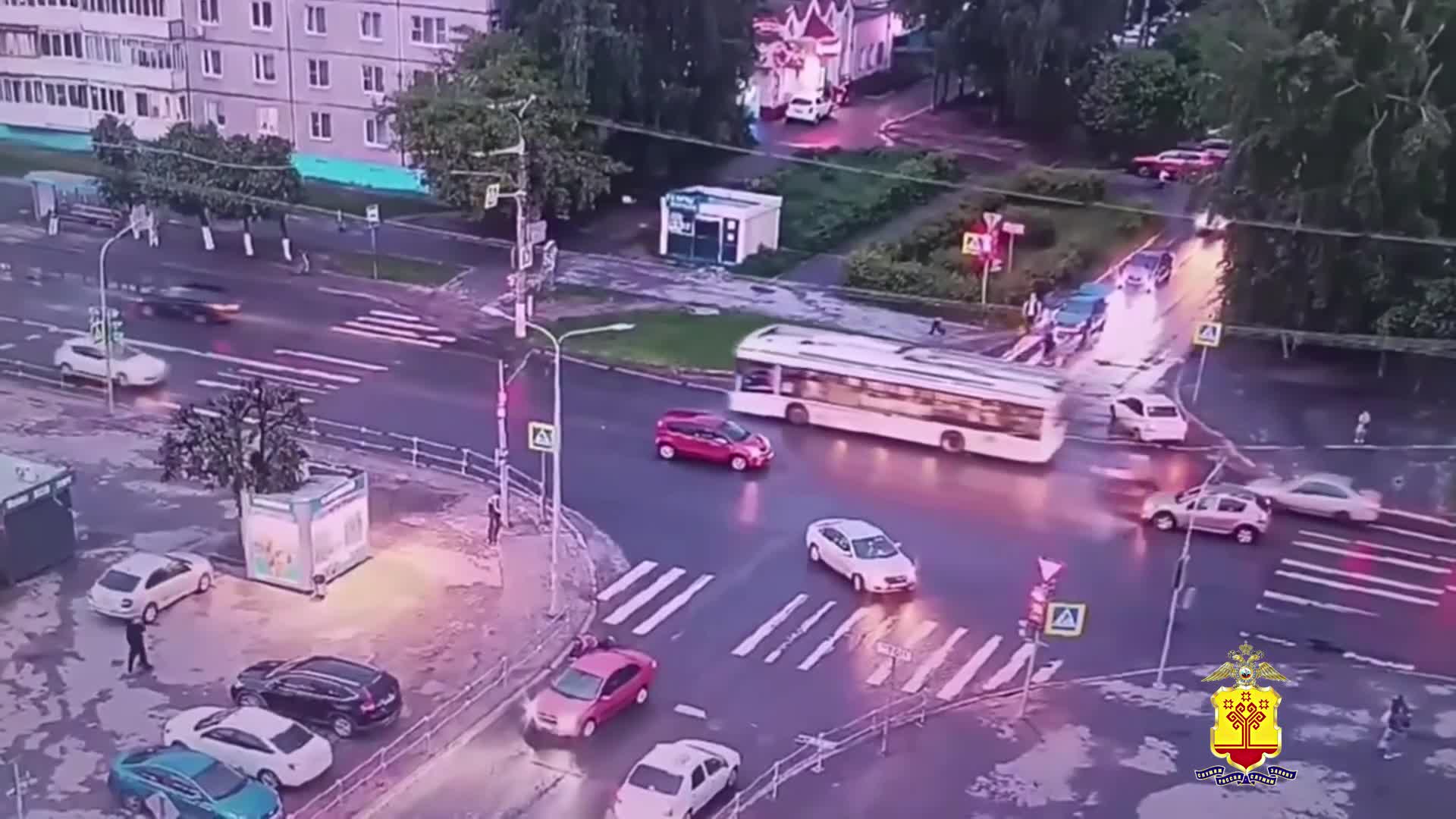 Yol hərəkəti qaydalarını pozan sürücü