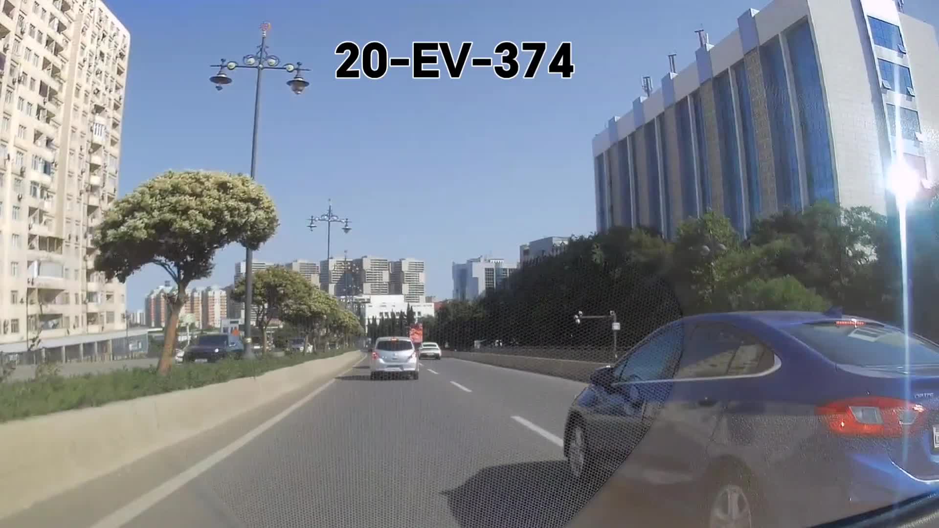 Getdiyi yerdə qəfil sol keçib təhlükə yaratdı