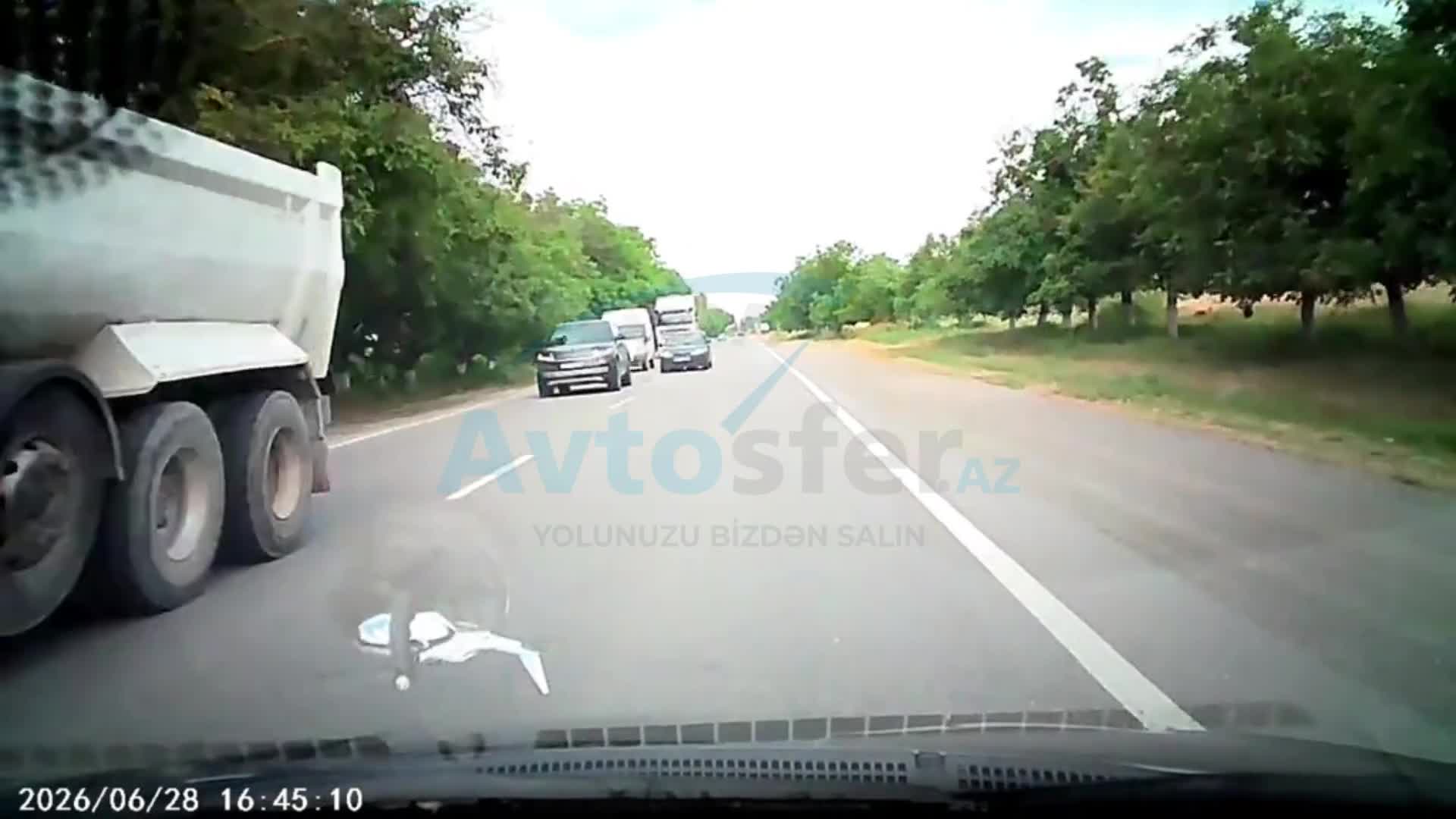 Qırıq xətt görən kimi ötməyə çıxan sürücülər ölümə gedir