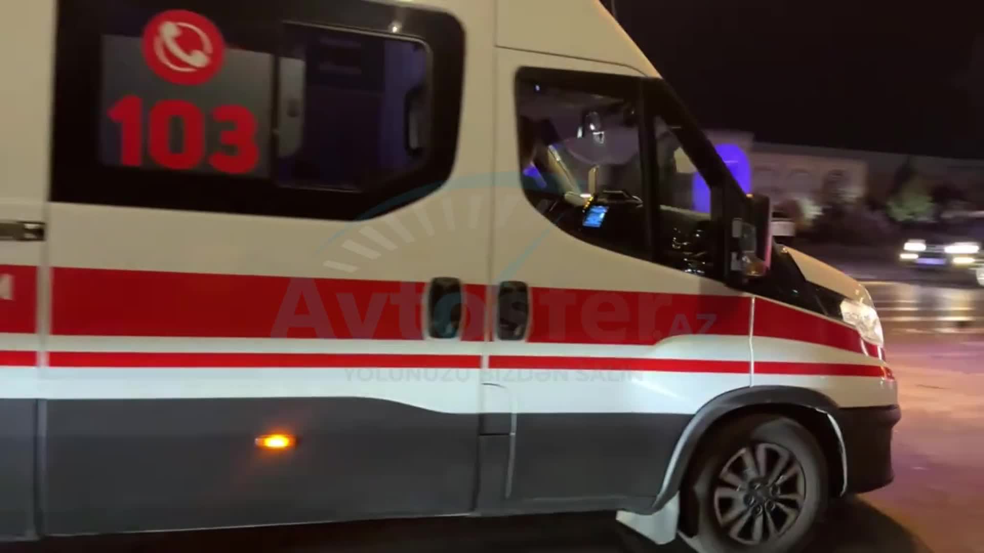 Sumqayıtda 3 avtomobil toqquşdu, xəsarət alanlar var