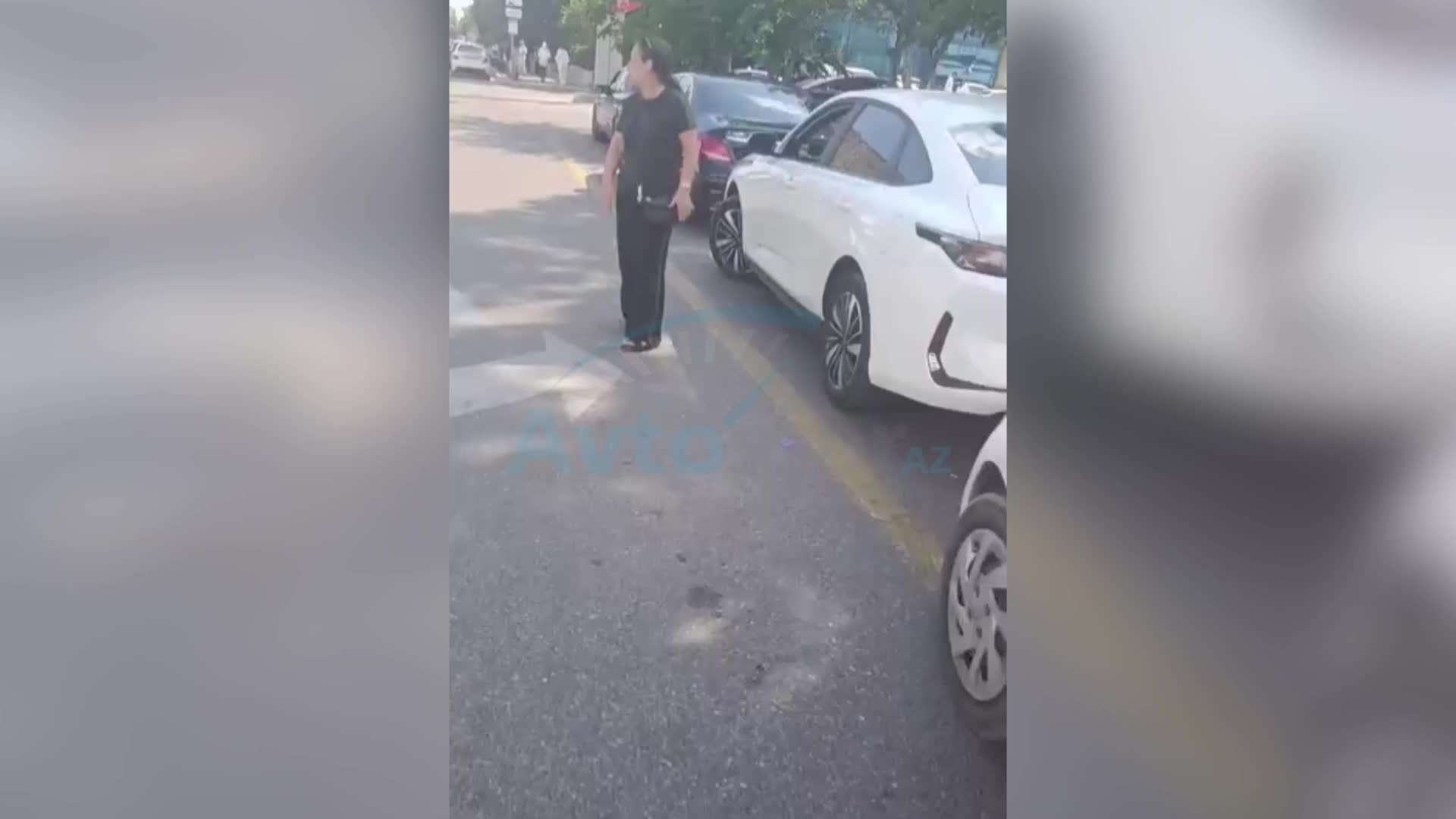 Taksi dayanacağını zəbt edən sürücü mübahisə də etdi