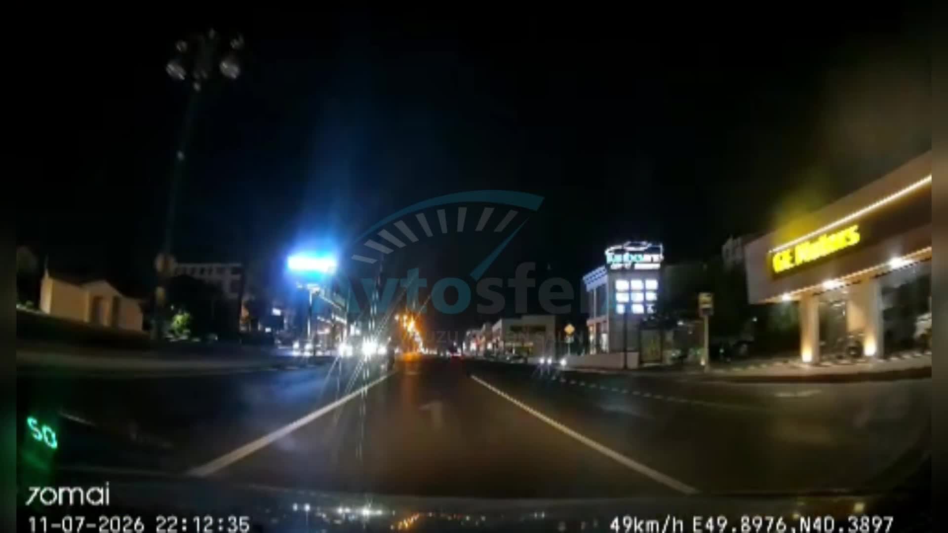 Yolda dayanan sərxoş piyada təhlükə yaratdı 