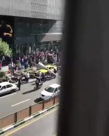 Tehranda etiraz aksiyaları başladı 