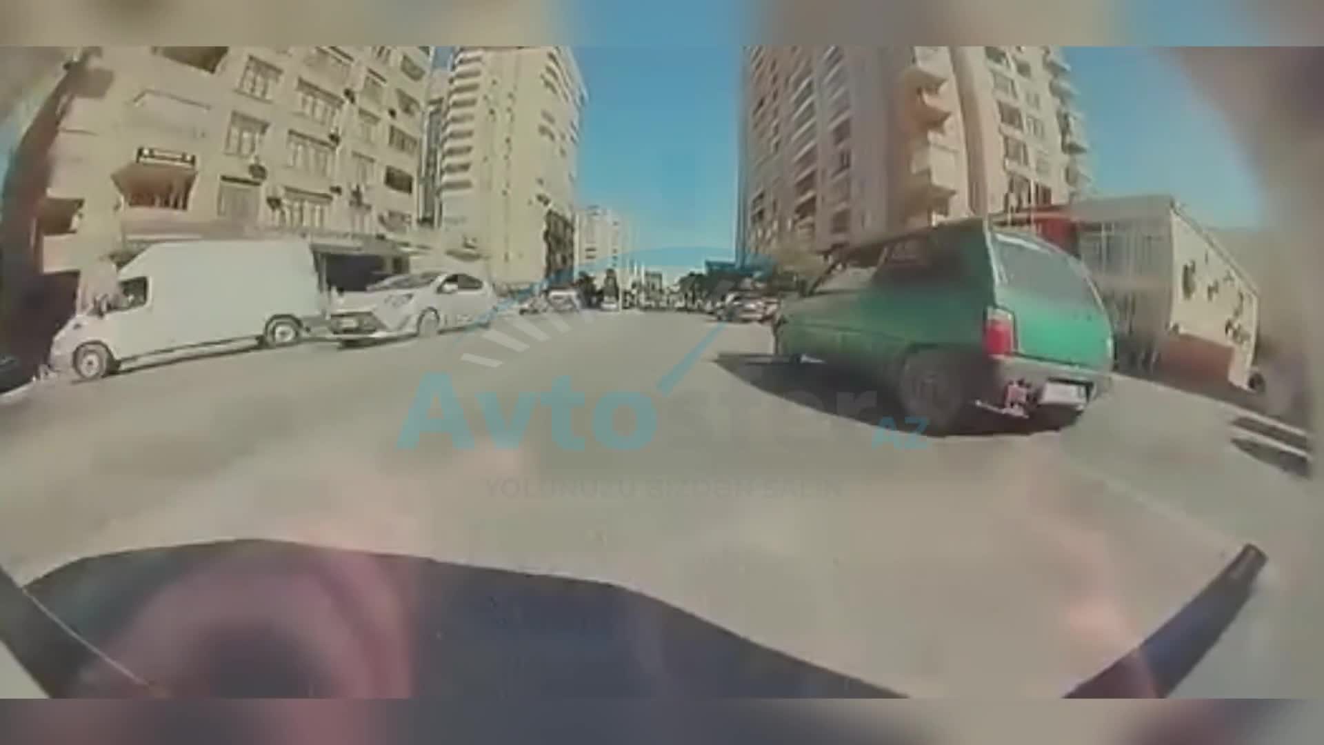 Nömrəsini gizlədən sürürcü ard-arda qayda pozdu