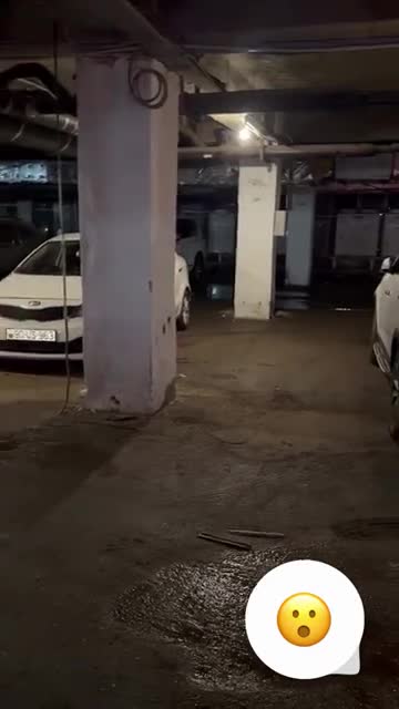 “Ümumiyyətlə, bura baxan var?”