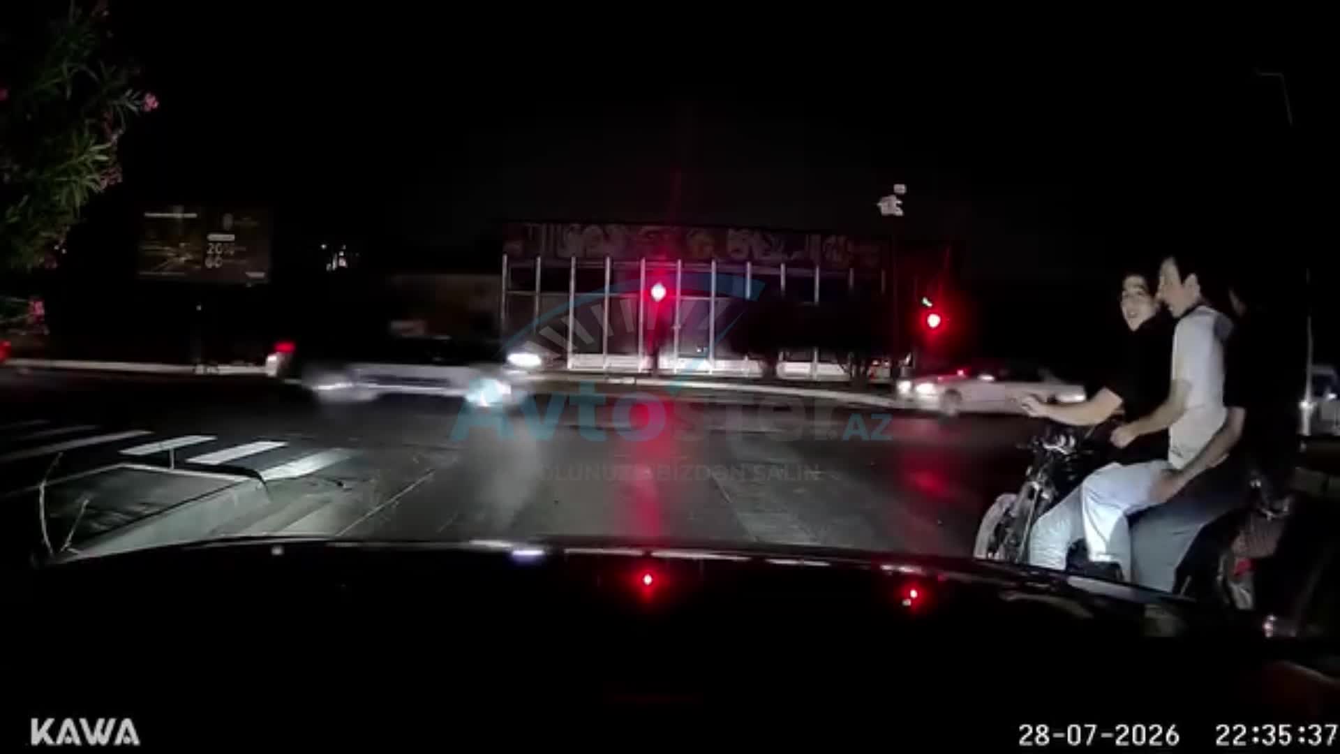 Bakıxanovda təhlükə saçan gənclər