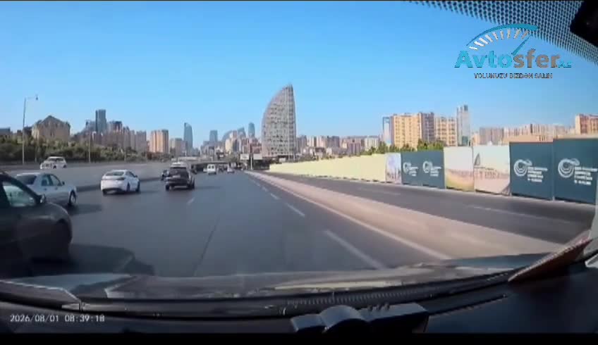 Bu yol qovşağında zolaq dəyişmək qəzaya səbəb ola bilər