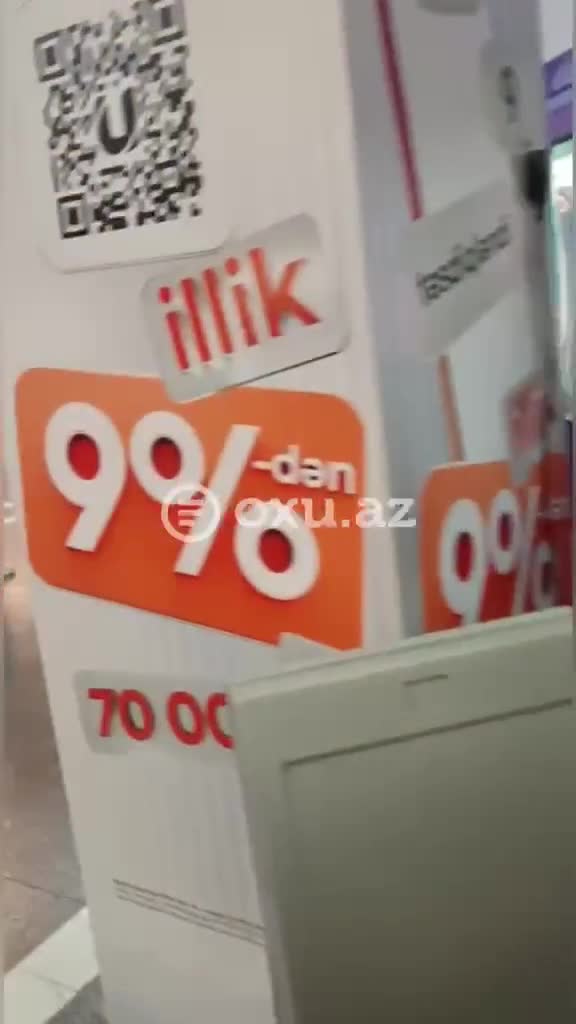 Bakı metrosunda sərnişinlər qatardan DÜŞÜRÜLDÜLƏR
