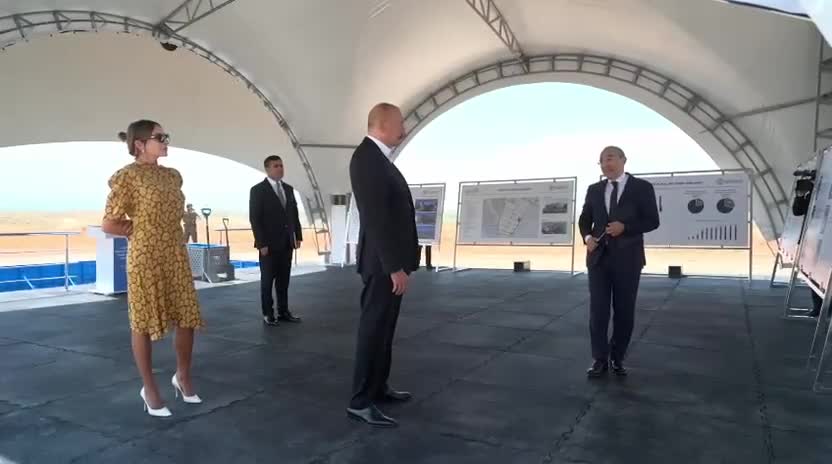 İlham Əliyev Naxçıvan Sənaye Parkının təməlini qoyub