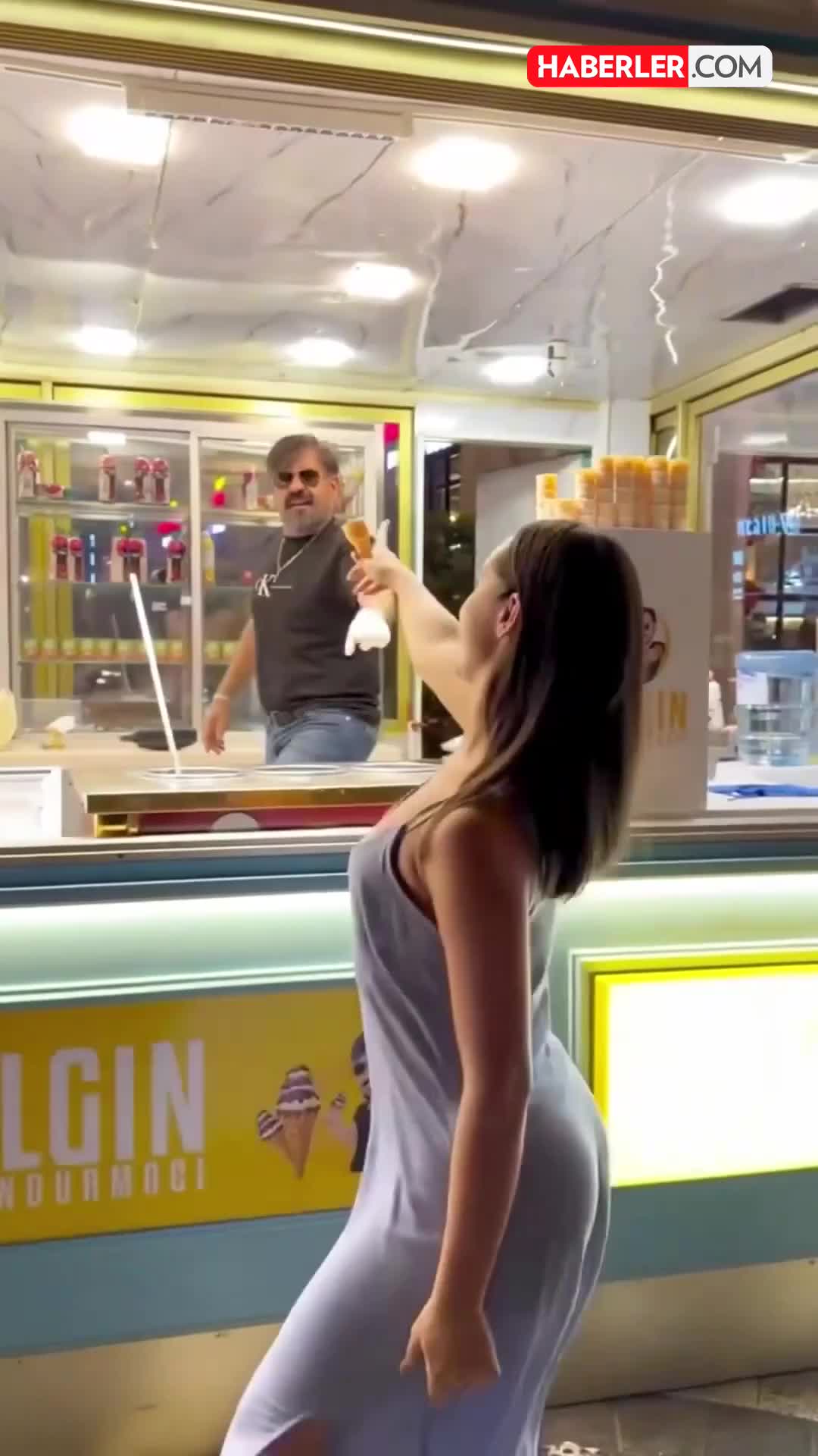 "Tarqovı"da rəqs edən qızın GÖRÜNTÜLƏRİ qalmaqal yaratdı