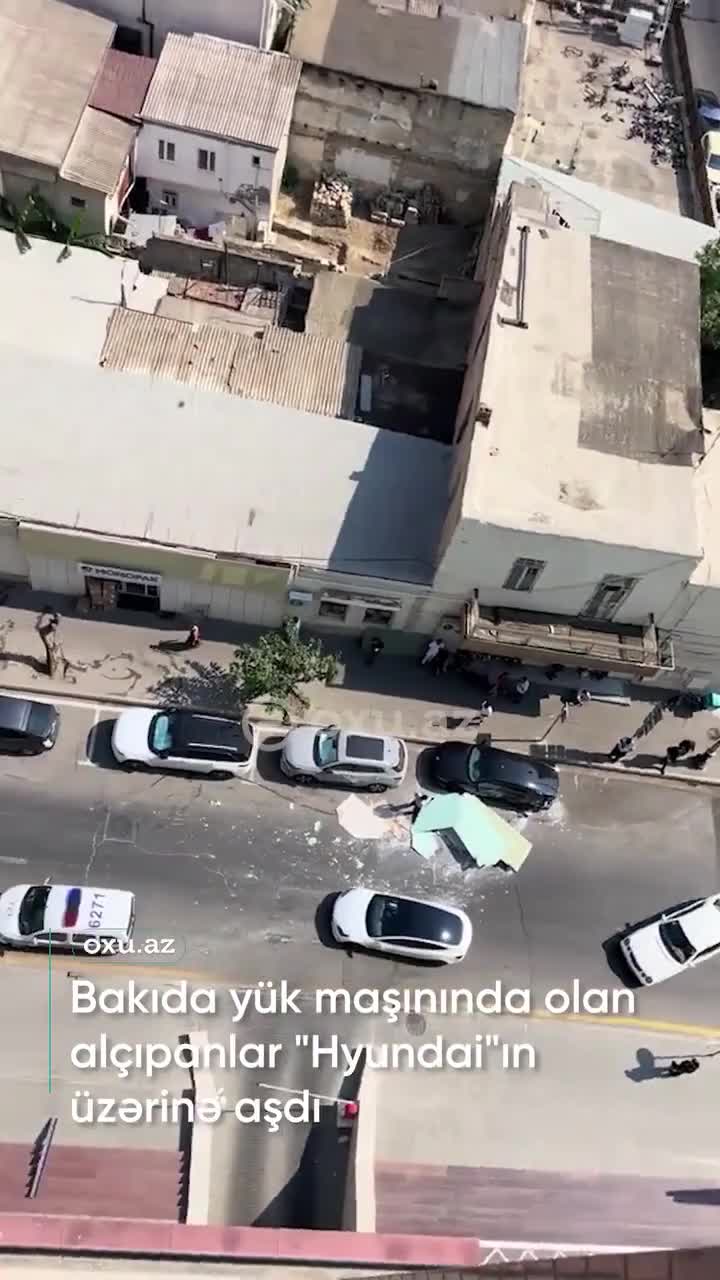 Bakıda yük maşınında olan alçıpanlar 