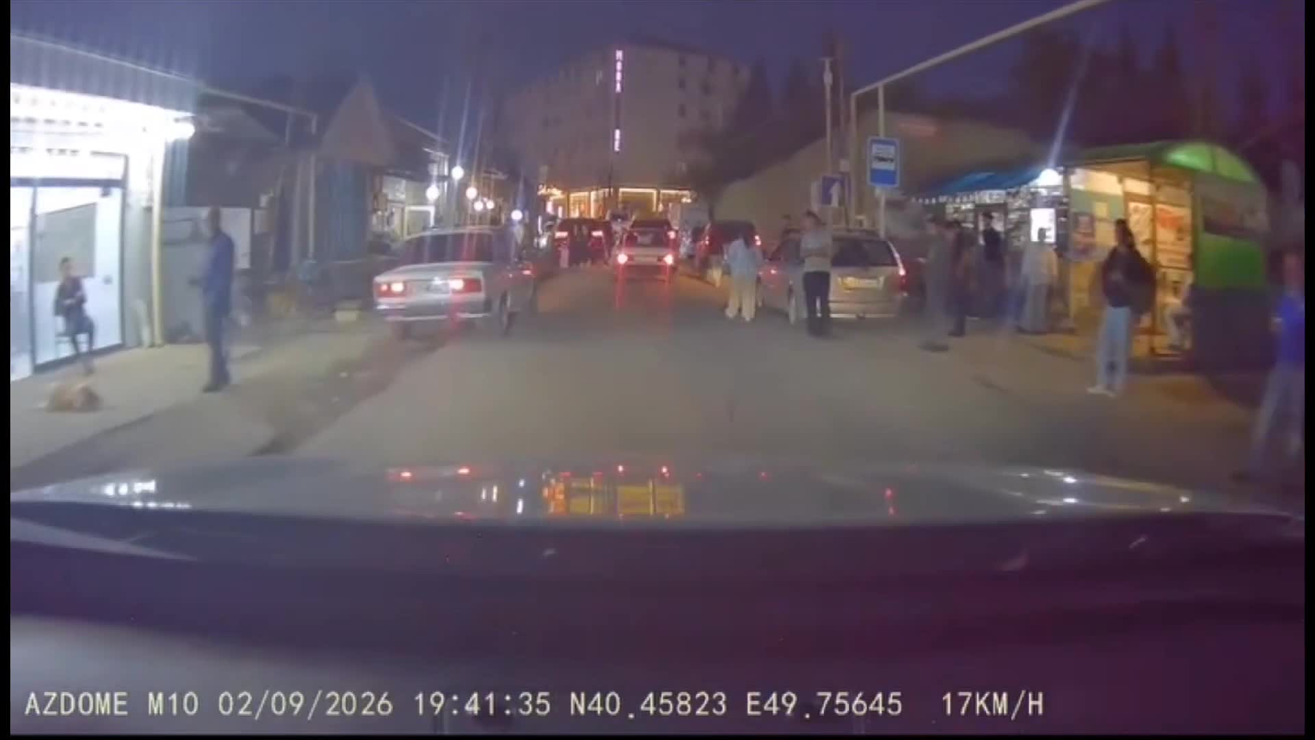 Masazırda sürücülər kütləvi şəkildə əks yola çıxdılar