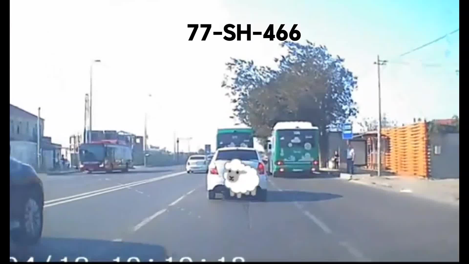 İkiqat qayda pozan sürücü yolda hamıya qəza şəraiti yaratdı 