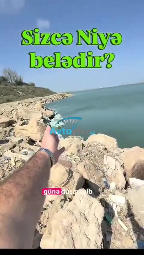 Böyükşor gölündə qəribə görüntü; suyun rəngi dəyişdi