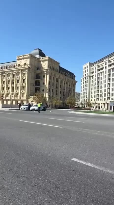 Bir dəqiqəlik sükut...