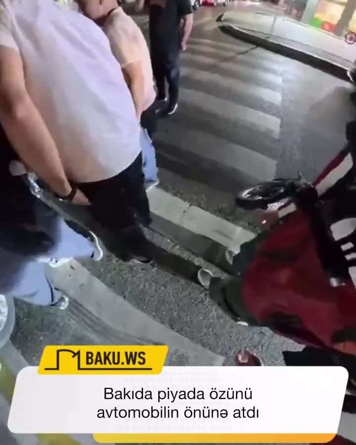 Bakıda piyada özünü avtomobilin önünə atdı