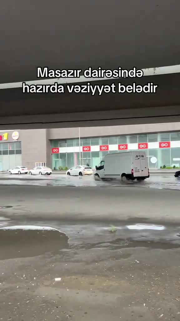 Yağış Masazır dairəsini İFLİC etdi 