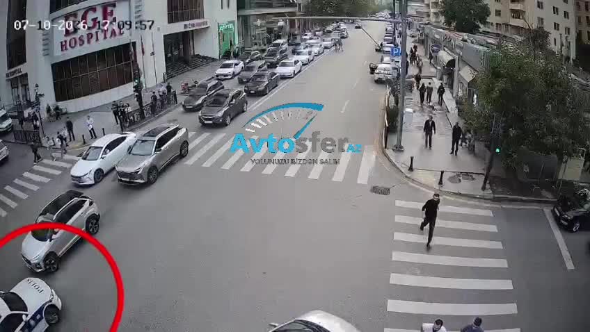 maşının altında qalan uşağ