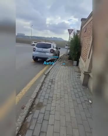 Sultəpədə səki problemi: Piyadalar çətinliklə hərəkət edir 