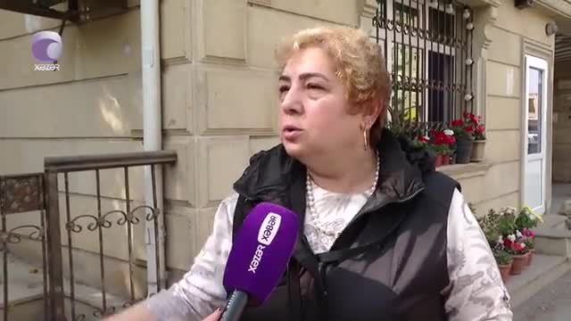 Bu obyekt piyada səkisinin üzərində inşa edilib?
