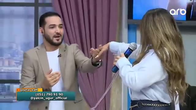 Günə Uğurla - Səbinə Selcan canlı efirdə mahnı oxuyanda yıxıldı